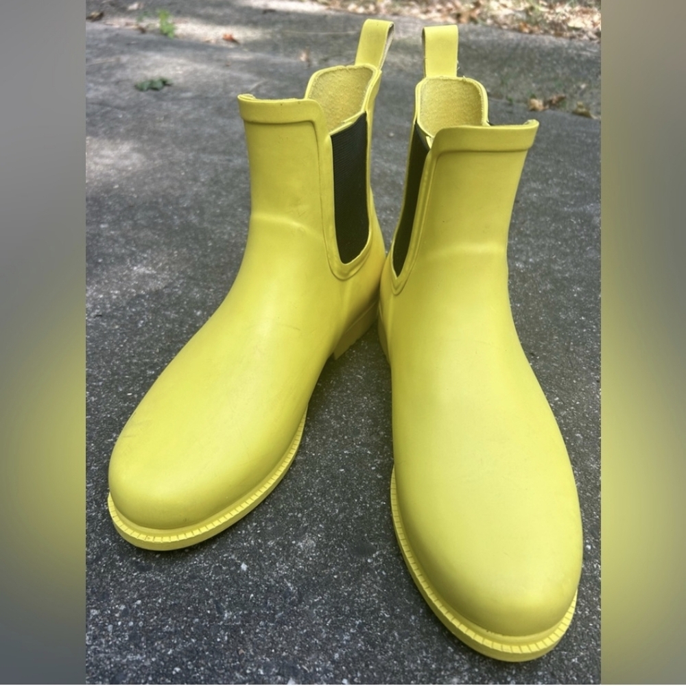 J Crew Factory Yellow Chelsea Rain Boots - Picture 9 of 10